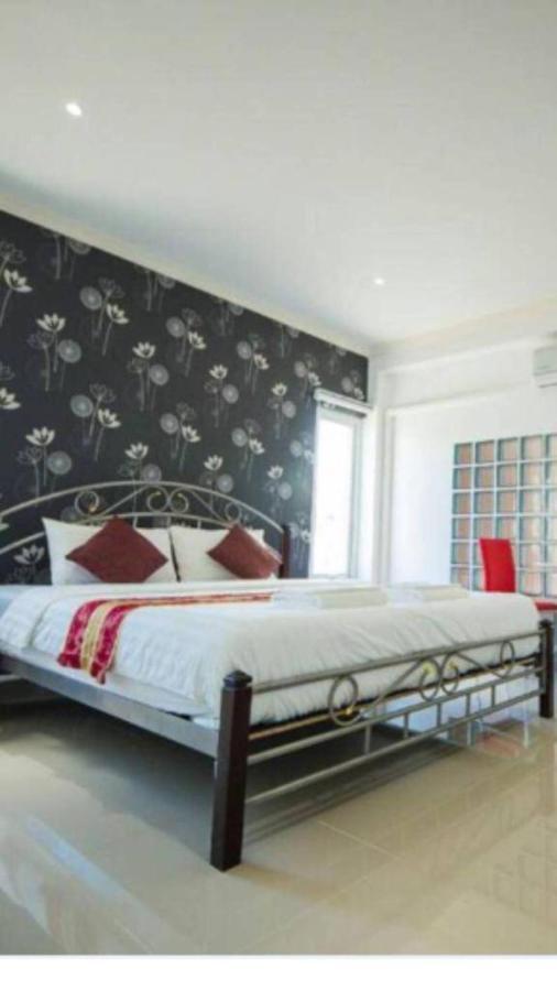 Sea Song Inn Pantai Kamala Luaran gambar