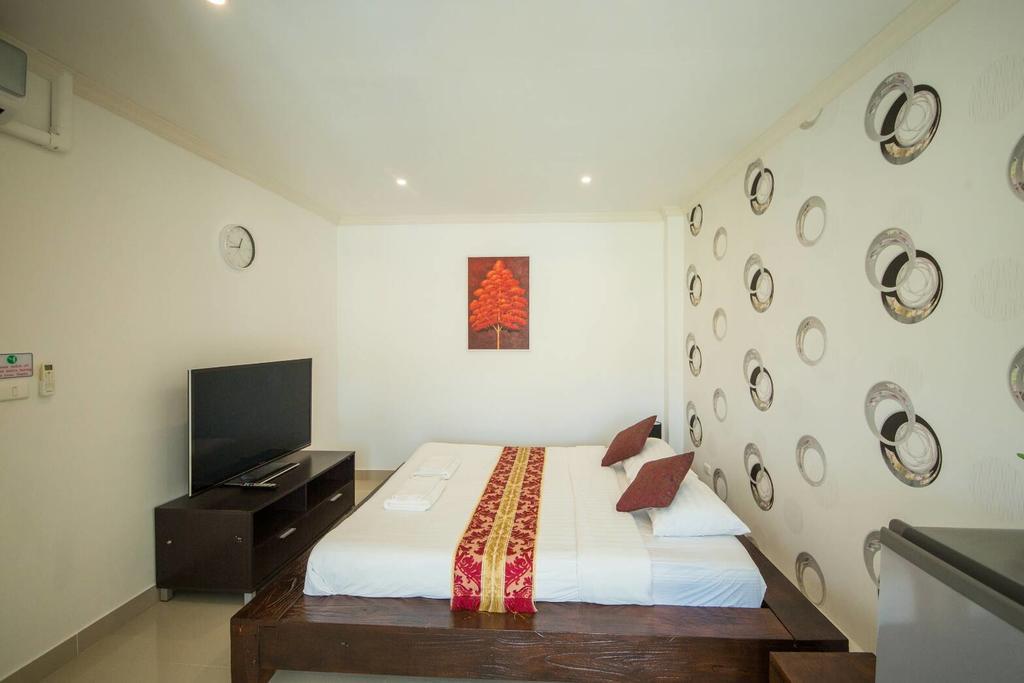Sea Song Inn Pantai Kamala Bilik gambar